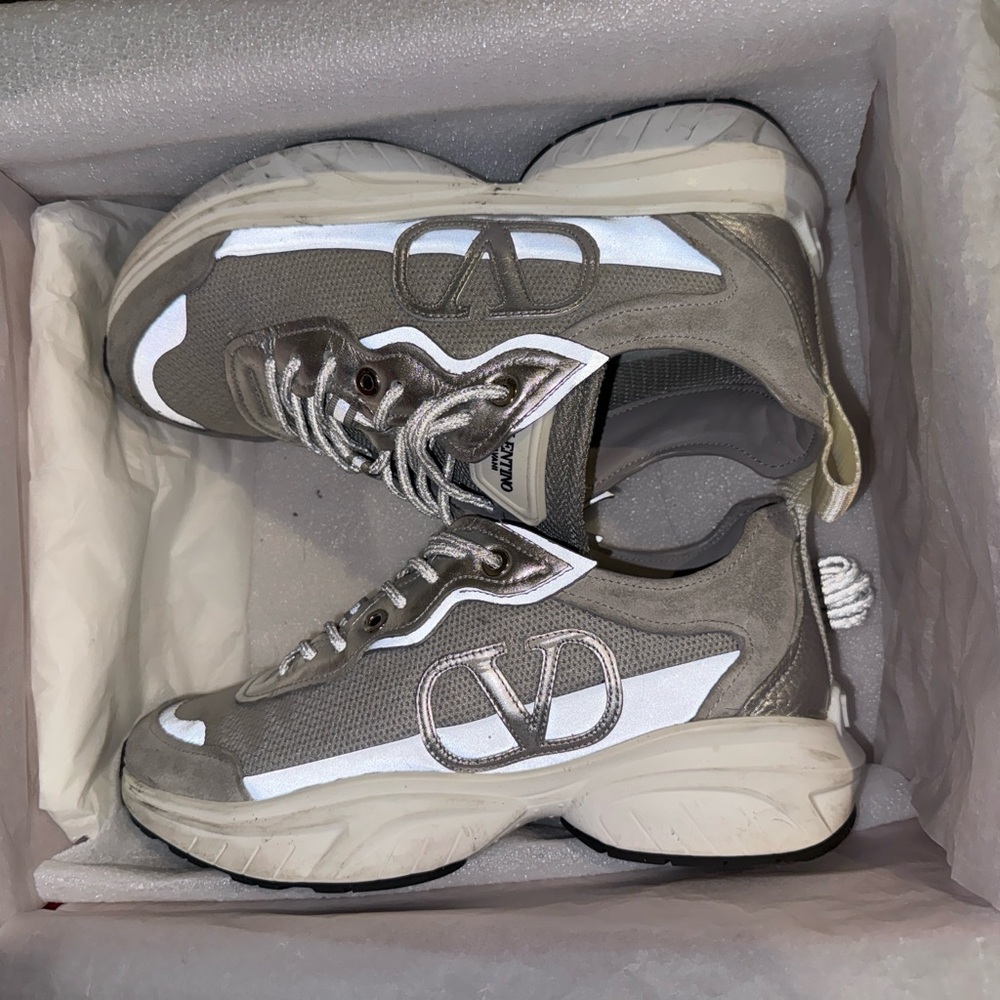 Valentino Garavani Sneakers 5.5w